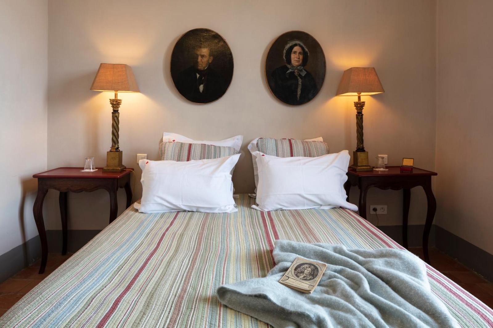 Bed and Breakfast Commanderie De Peyrassol Flassans-sur-Issole Esterno foto
